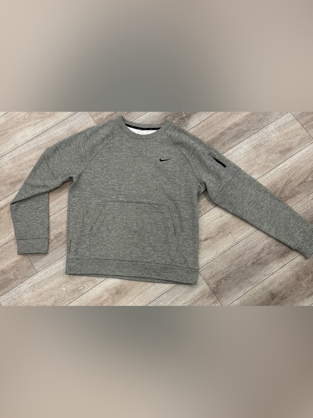Nike Therma-Fit Gray Crewneck Pullover Sweatshirt
